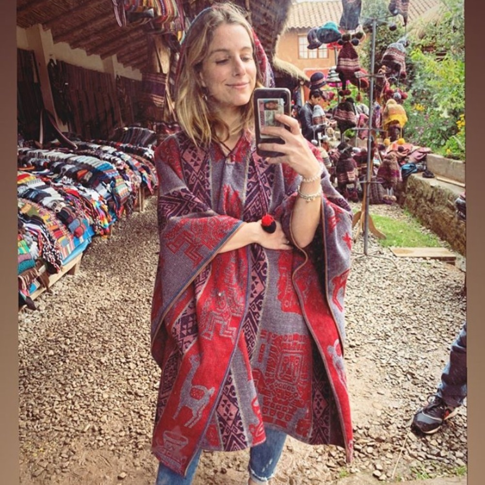 💃🏼 Handmade alpaca hooded poncho from Peru - Picture 4 of 10